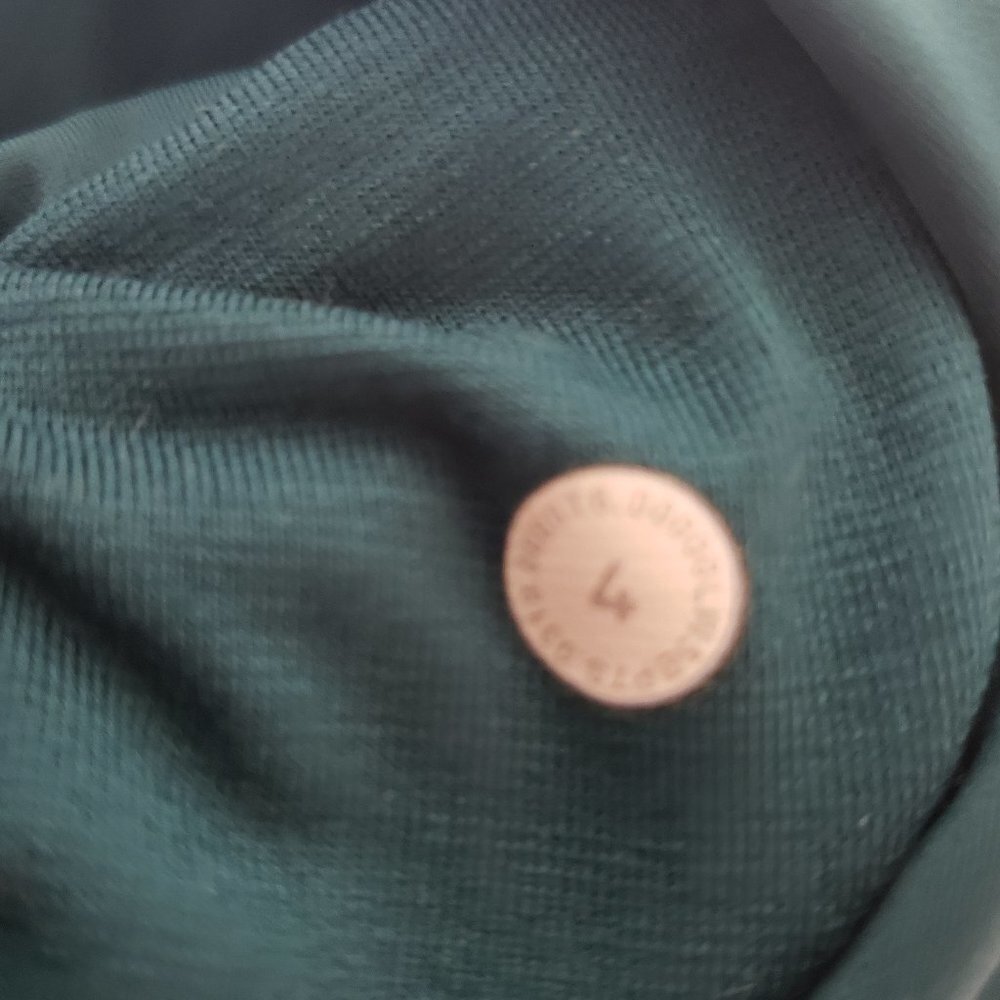Lululemon Wunder Under Leggings - Picture 8 of 8